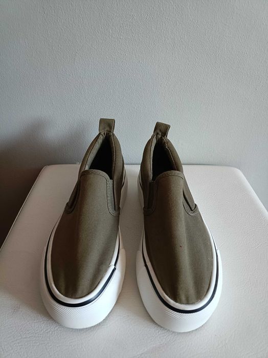 Sapatilhas verde tropa novas