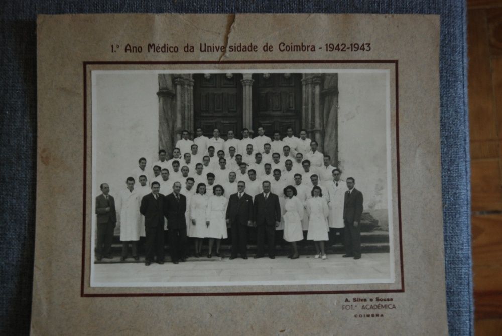 Estampas diversas e fotografia muito antigas