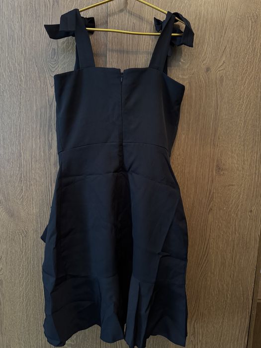 Продам сукню чорного кольору