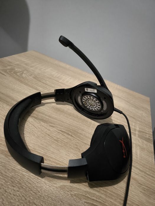 Sprzedam słuchawki - HyperX Cloud Stinger Czarne