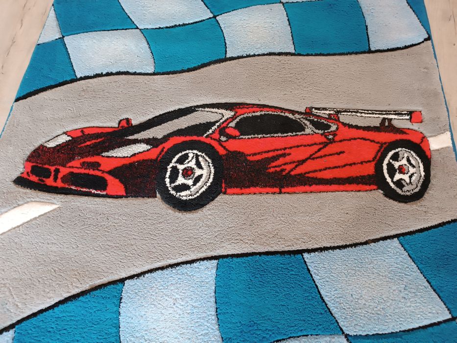 Dywan dla chłopca 140x190 samochód auto Ferrari stan bdb