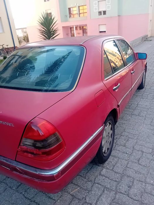 Mercedes 220D  Pode ler o anúncio — photo 4