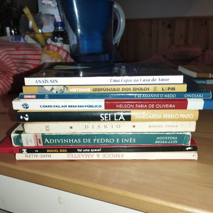 grande variedade de títulos de grandes autores