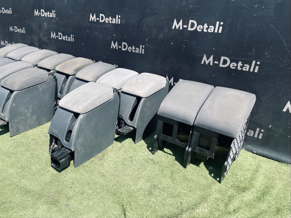 Підлокітник Гольф 5 6 Джетта подлокотник Golf 5 6 Jetta консоль шрот
