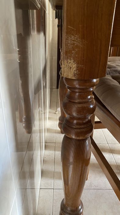 Mesa de cozinha com 4 cadeiras madeira maciça