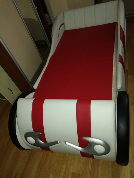 Дитяче ліжечко !