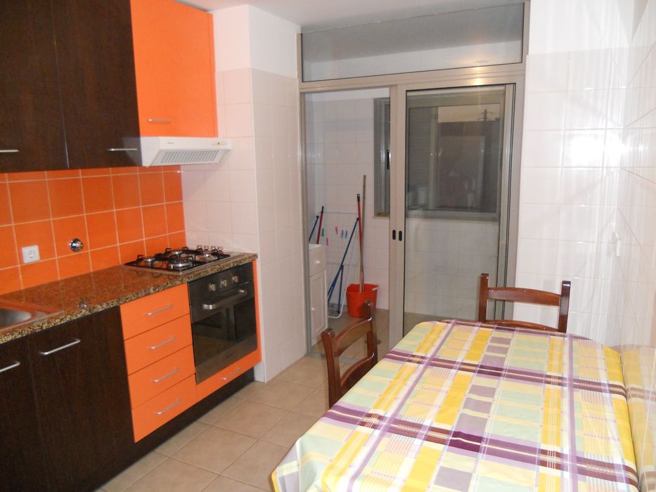 Arrenda-se T2 na quinta do casal