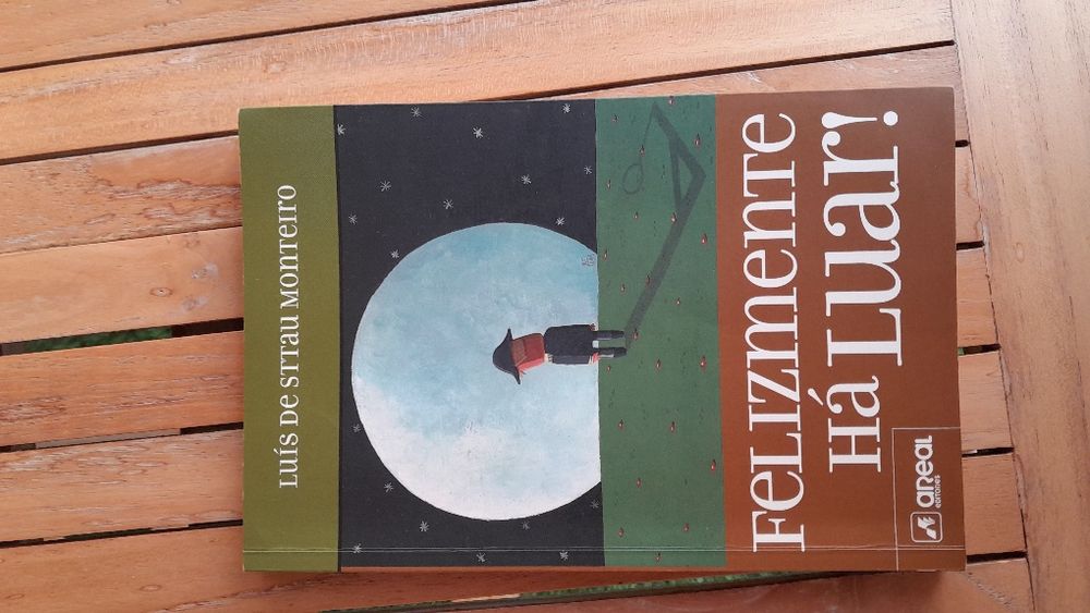 Luvro "Felizmente Há Luar" de Luís de Sttau Monteiro