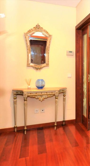 Credência estilo palaciano - Conjunto com espelho (Excelente estado)