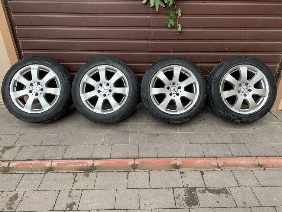 Титани R 17 Mercedes Benz з літньою гумою Original