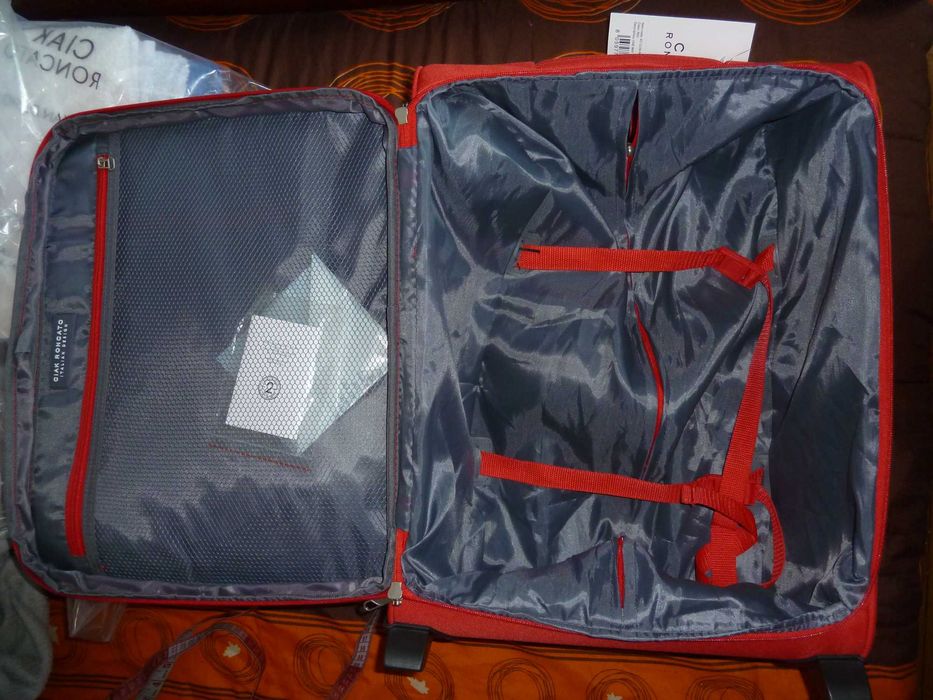 Mala de viagem nova Roncato 52 X 40 X 20 cm - SALDO