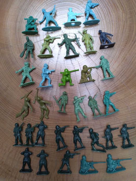 Duza Kolekcja Zolnierzykow PRL  Sprzedaz Detaliczna 2 czesc