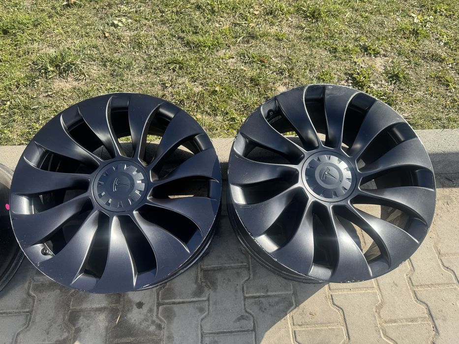 Розпаровка, поштучно Диски r21 tesla model Y, 5x114.3 Performance