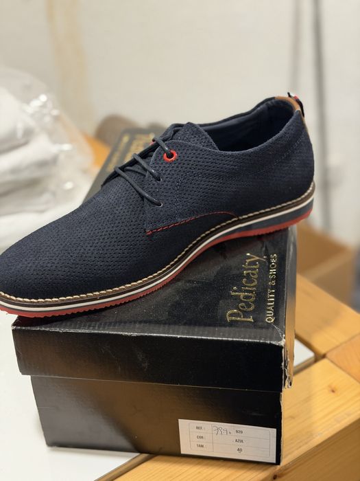 Sapato em pele marca pedicaty