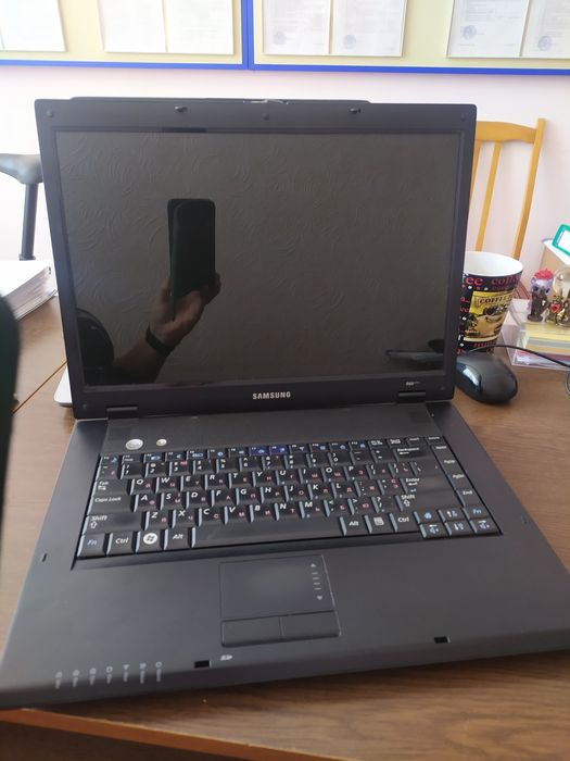 Ноутбук Samsung r60 plus