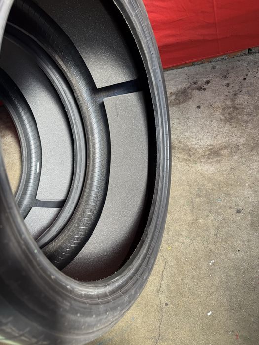 Pneus 275/35/21 Pirelli P/Zero  Homolgacao Tesla como novos
