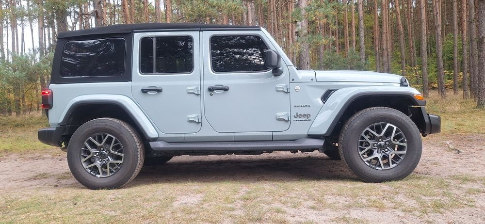 Jeep Wrangler JL 2024