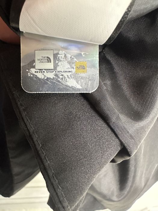 Куртка The North Face Dryvent L розмір Жіноча