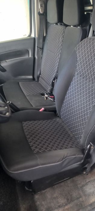 Renault kangoo 2014.Verçāo 3 lugares