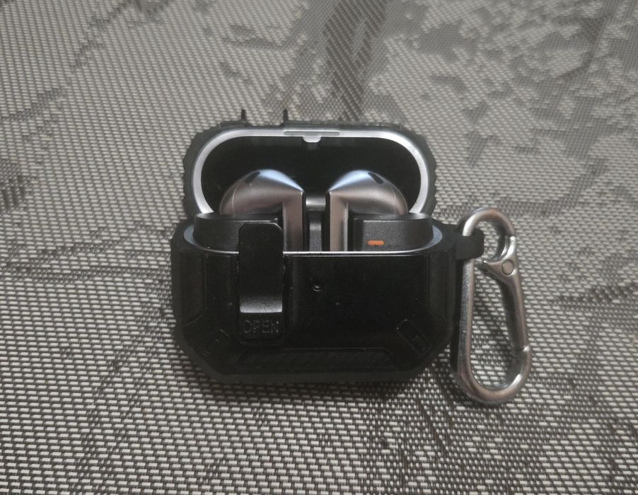 Продам навушники  Samsung Galaxy Buds 3