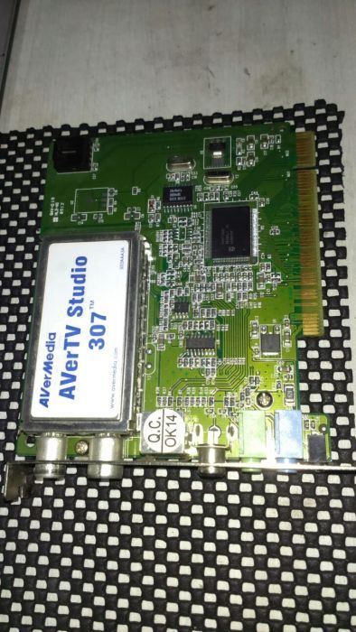 ТВ-тюнер PCI AVerMedia 307