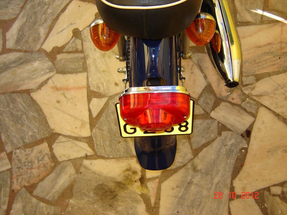 Honda 50 CD com documentos