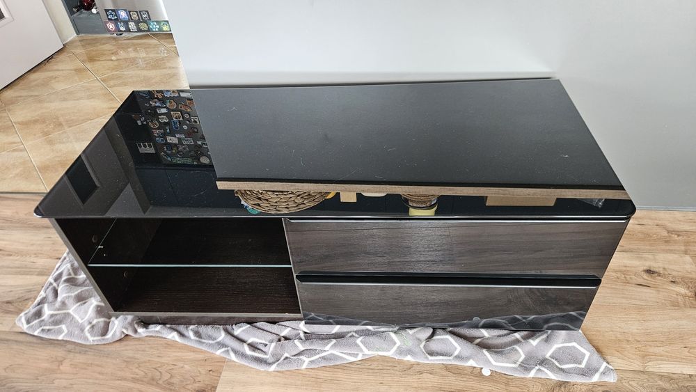 Szafka RTV pod TV