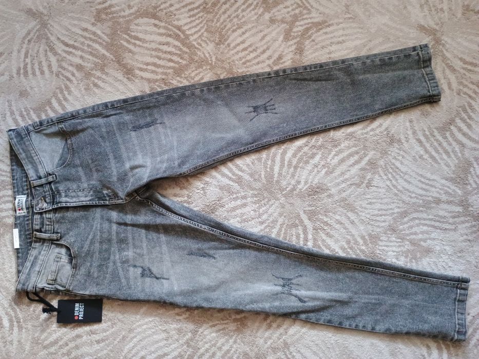 Sprzedam nowe spodnie jeansowe