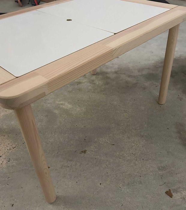 Mesa de Criança FLISAT IKea 83x58