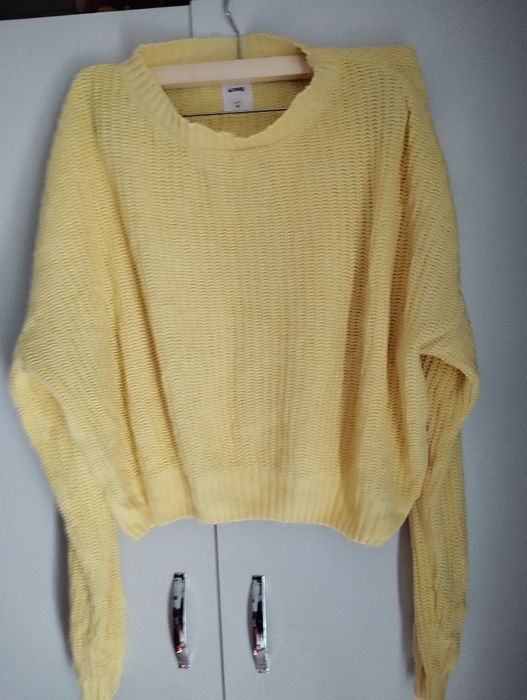 Żółty sweter OVERSIZE Sinsay M – efektowny splot, luźny krój