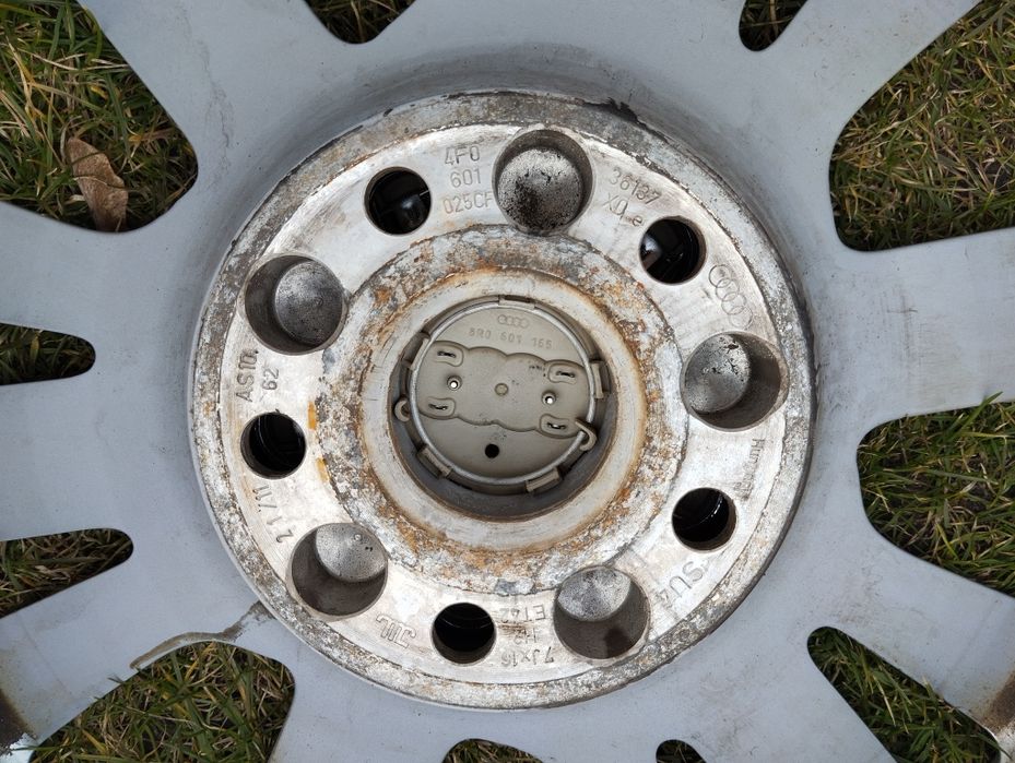 Felga Audi 16" 5x112 7J ET42 A6 A4 4F0-025CF komplet