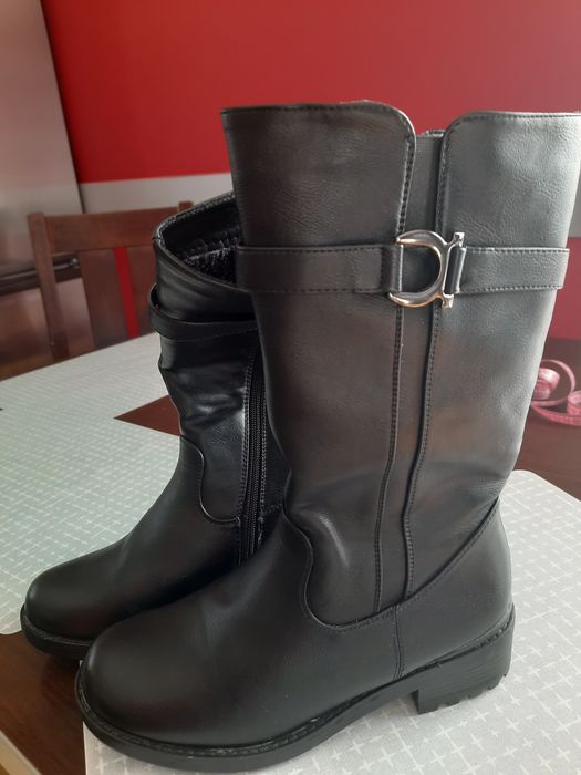 Sprzedam damskie kozaki 37 rozmiar