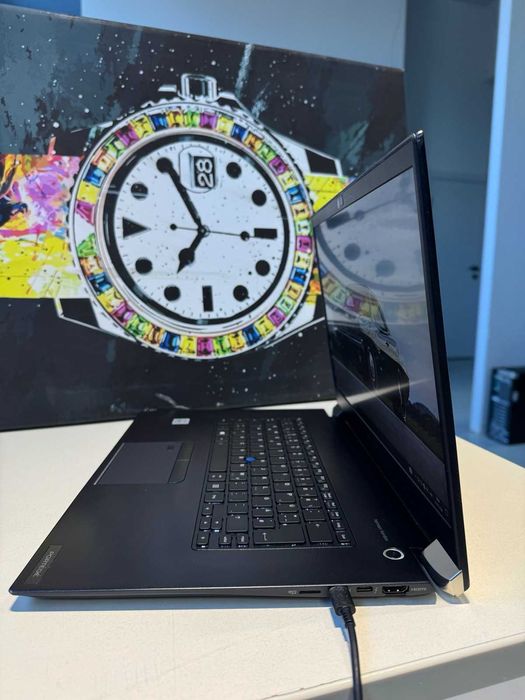 Toshiba Dynabook X50-G — швидкий i7 з IPS екраном є кількість