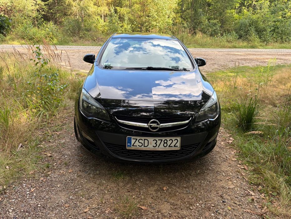 Opel Astra J Sedan 1.4 turbo 2018r.