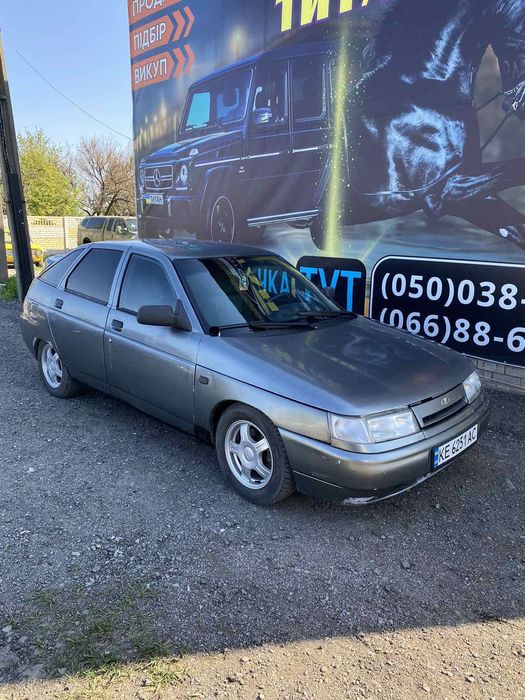 Отличный автомобиль, на увереном ходу