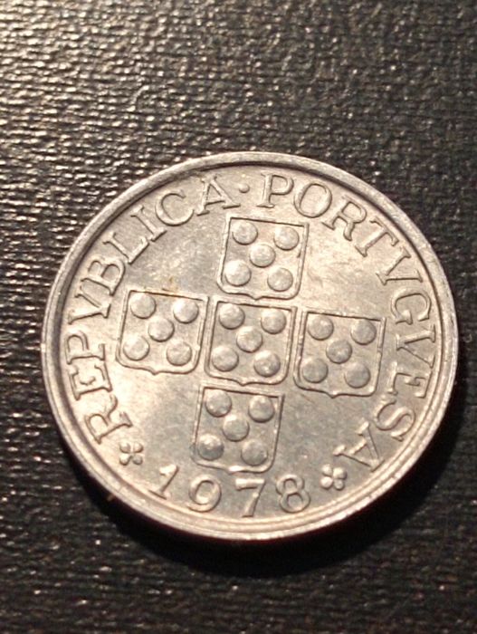 10 centavos - x centavos Portugal 1978 - Eixo vertical  eixo invertido