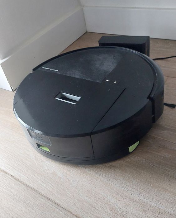 Aspirador Robô IROBOT Roomba 205