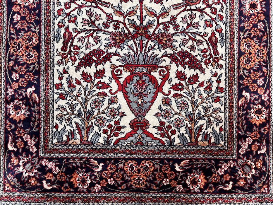 Jedwabny ogród w perskim stylu | 100 × 152 cm | Elegancki dywan sygnowany