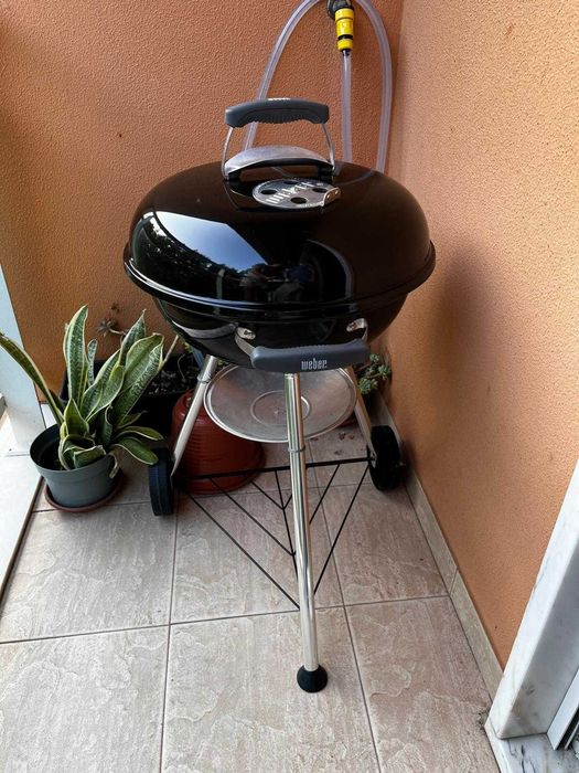Churrasqueira Weber 47 cm com Capa