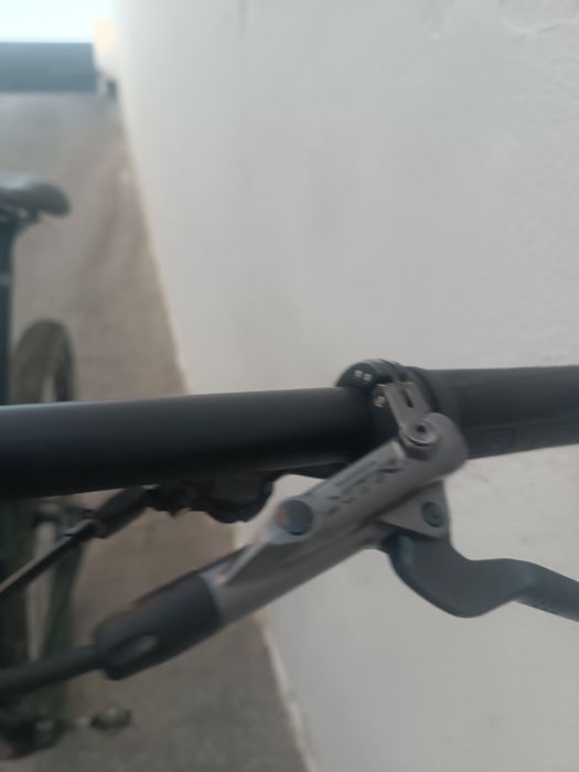 Bicicleta BTT 29" Carbono