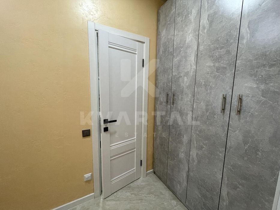 Продам 1к квартиру з новим ремонтом, меблями та технікою.