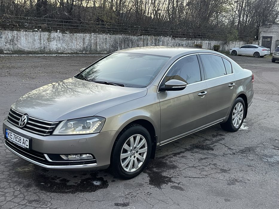 Volkswagen Passat B7 2012 — 1.8 TSI, автомат