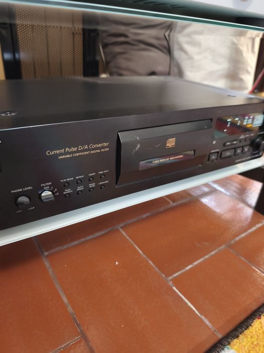 Leitor de CD Sony CDP XB 930 QS
