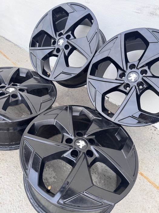Диски 5/114.3 R19 Peugeot 5008, Honda, Subaru