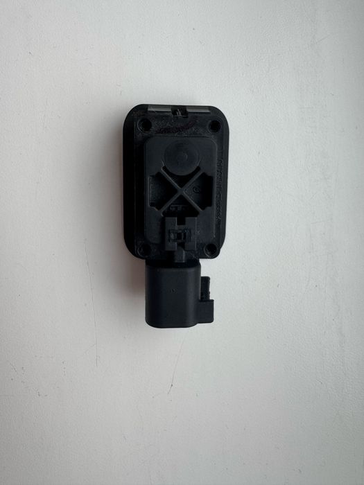 Кнопка для багажника Ford Escape