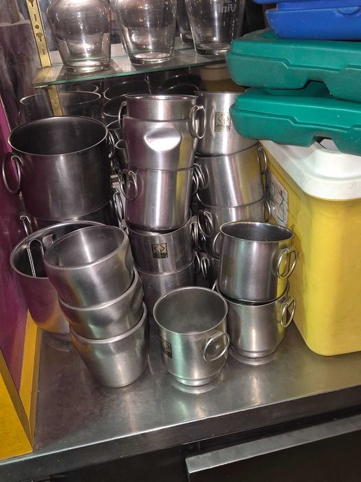 Baldes para gelo em inox - Suporte pé alto inox com frapé grande - Cestos para o pão