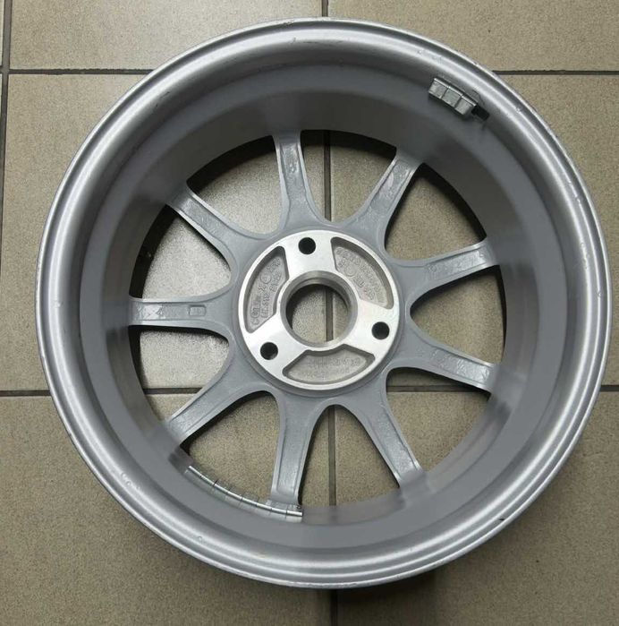 Felgi aluminiowe nowe srebrne 5.5x15J 3x112 ET22 KBA47469 Smart