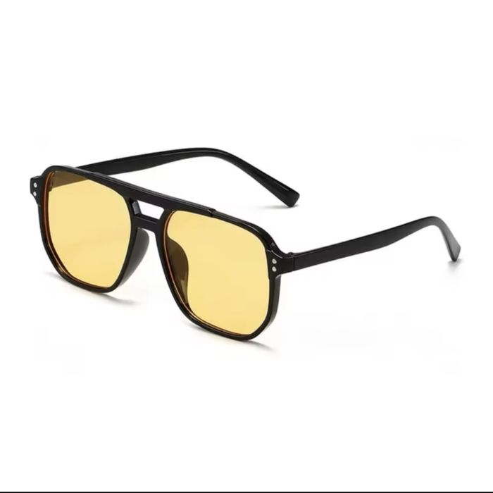 Окуляри з жовтими лінзами