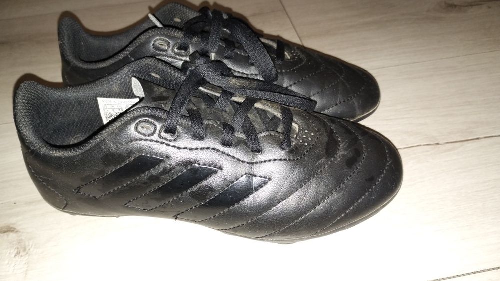 Korki chłopięce adidas do piłki nożnej