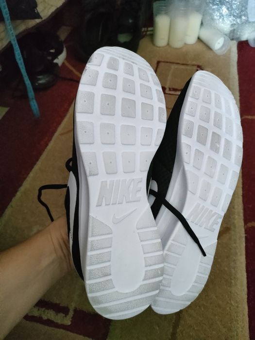 Nike.                  .